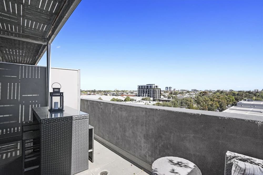 Roomerang at Montague Tower - photo 10