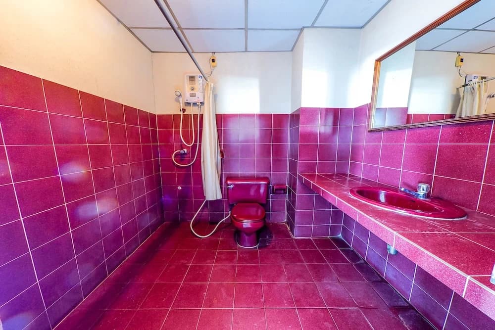 OYO 468 Dumrong Town Hotel - photo 9