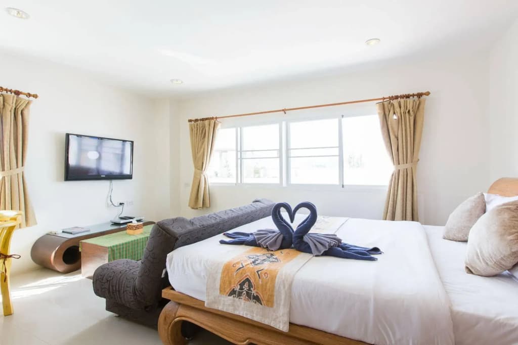 Marina Boutique Suites Guesthouse - photo 7