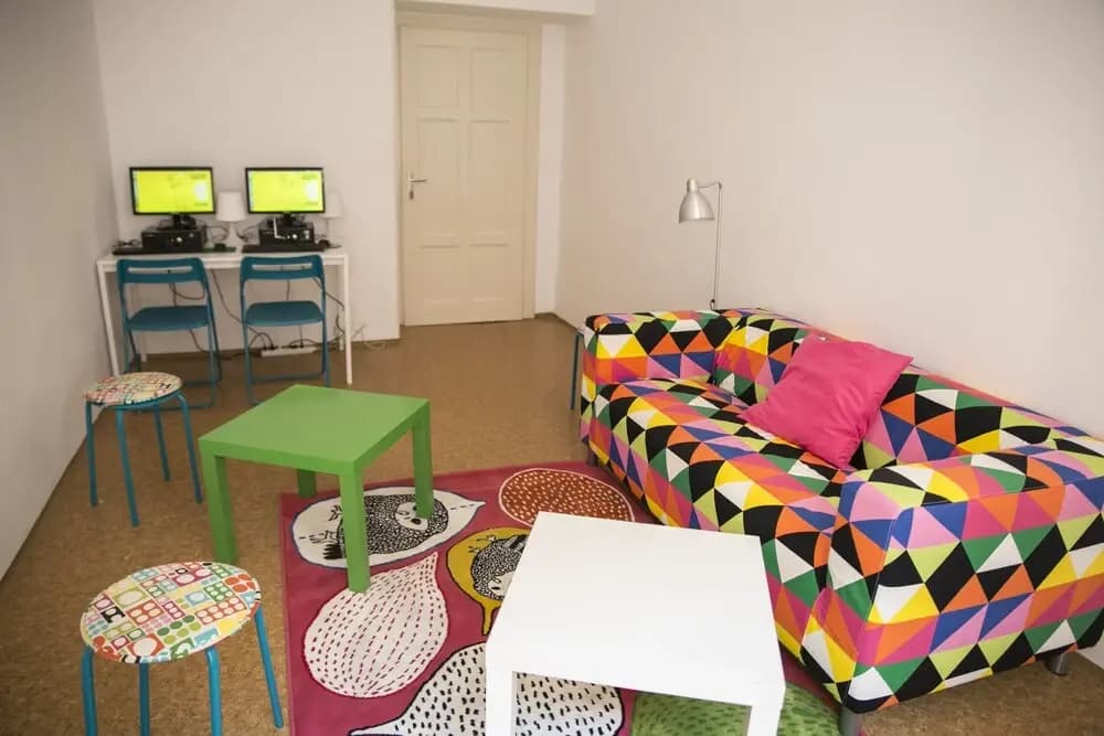 Dizzy Daisy Hostel - photo 6