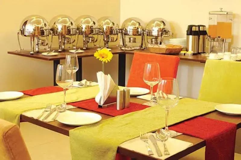 Clarks Inn Kailash Colony - photo 17