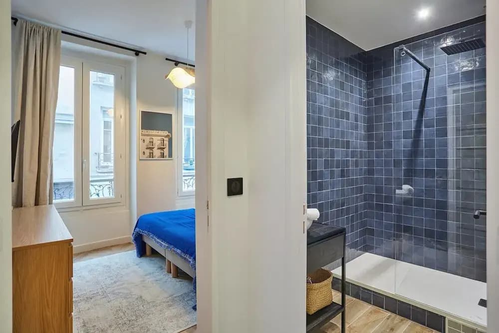 Charming & Modern Duplex Apartment Center of Paris - photo 9