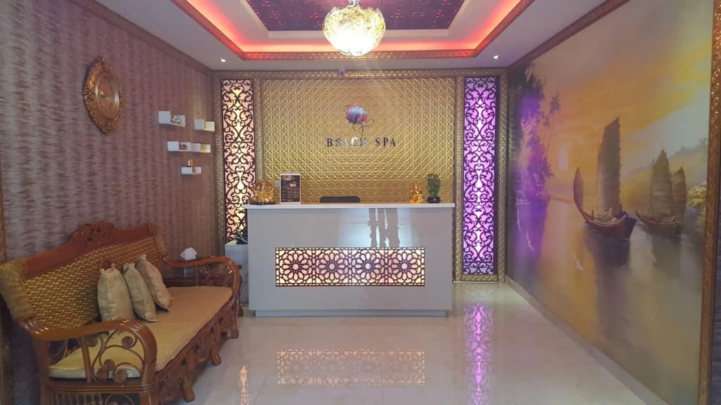 Beach Hotel Apartment - photo 2