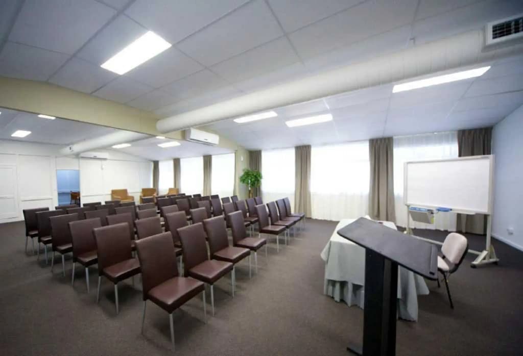 Foothills Conference Centre - photo 9