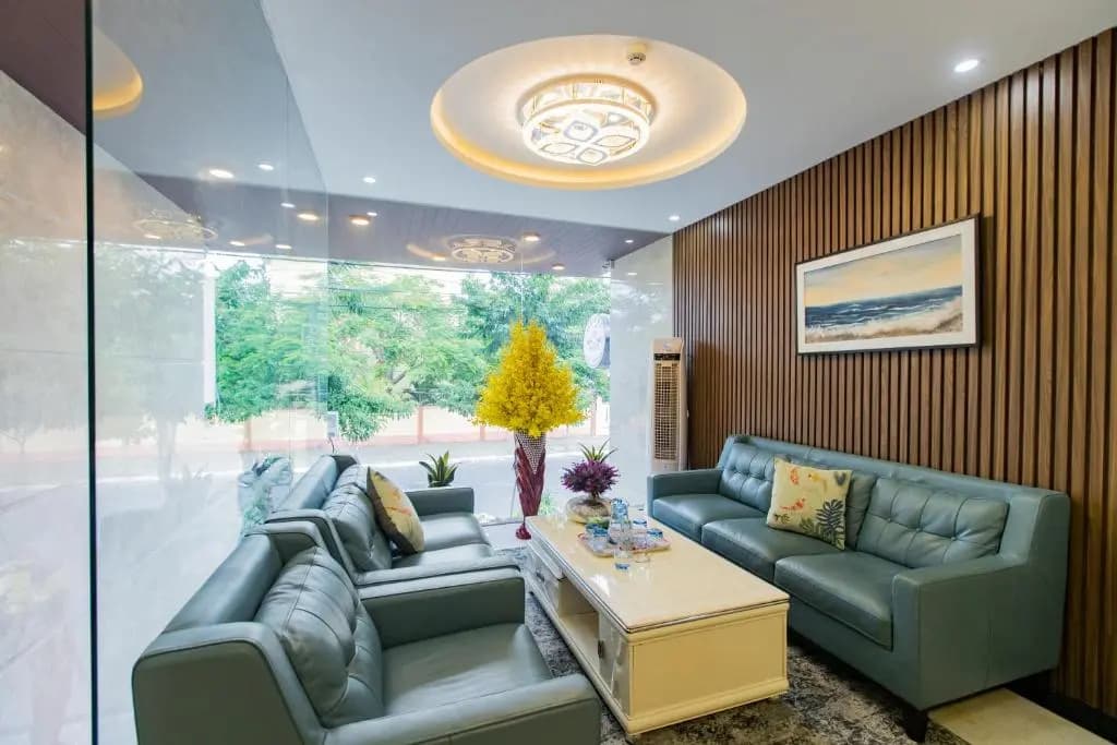 Dang's Hotel - photo 2