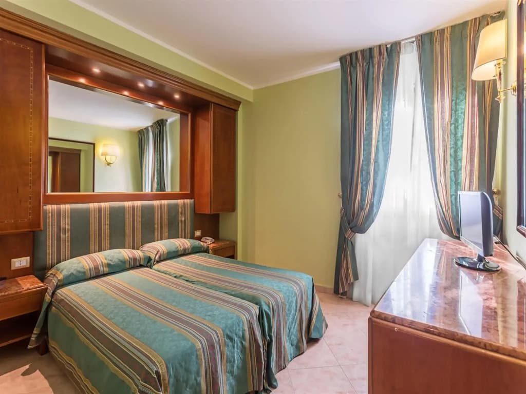 Raeli Hotel Siracusa - photo 5