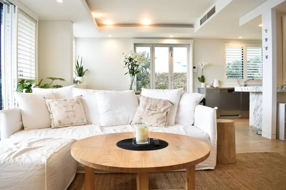 Beautiful Beachside Apartment in Bondi - photo 4