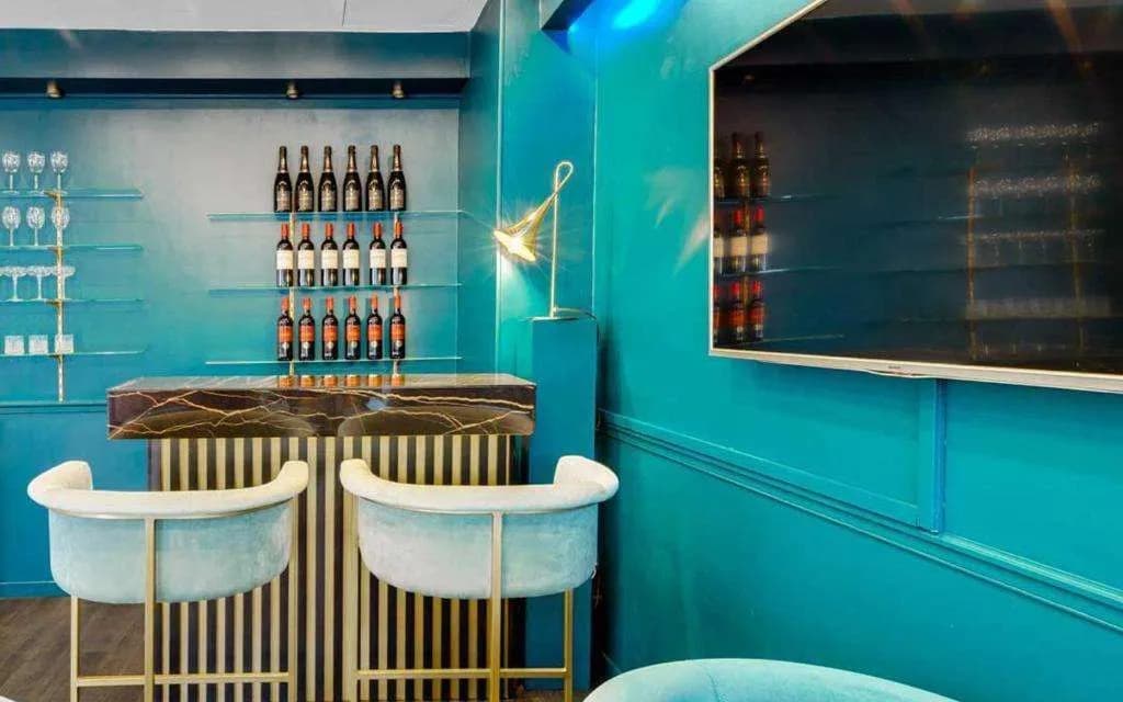 Hotel Carladez Cambronne - photo 17