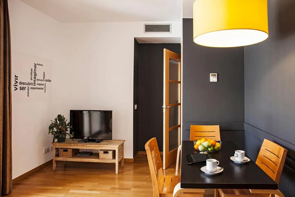 AinB Eixample-Entenza Apartments - photo 4