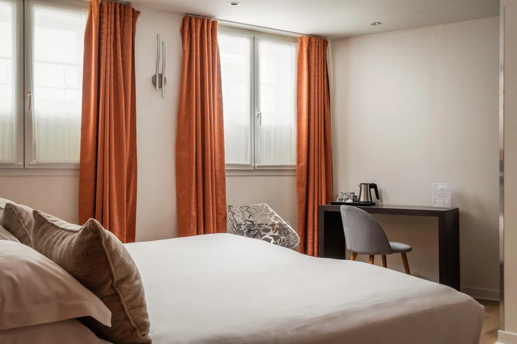Hotel Arc de Triomphe - photo 6