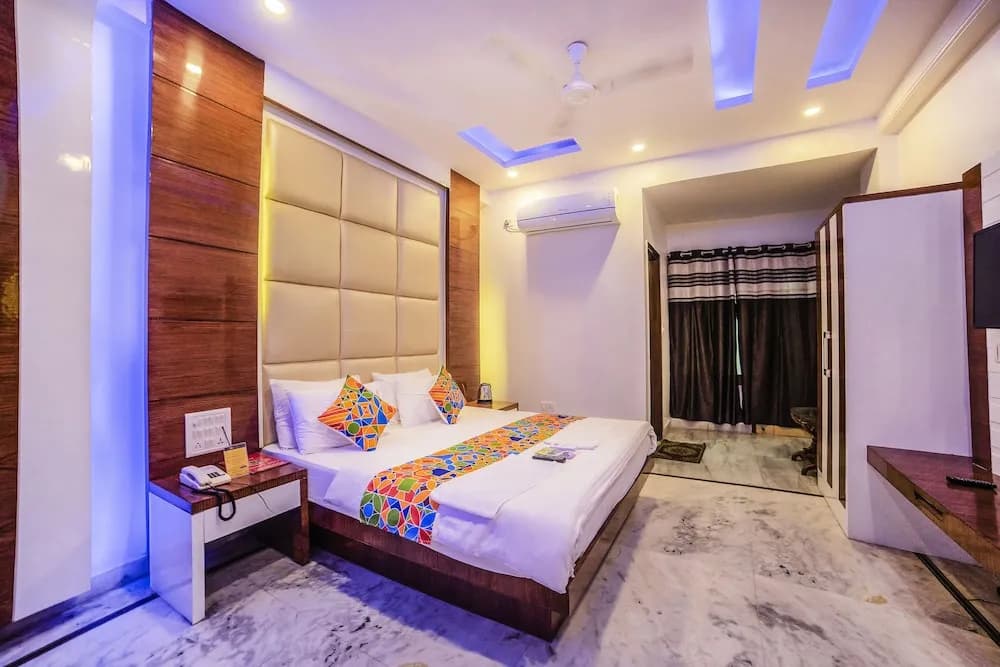 FabHotel Hindustan Deluxe - photo 6