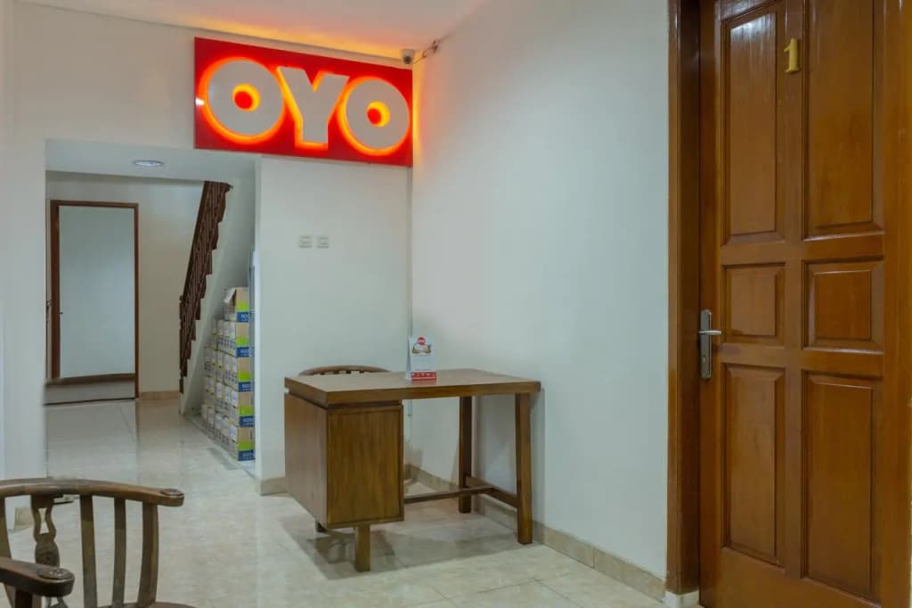 OYO 366 Thamadhiro Residence - photo 9