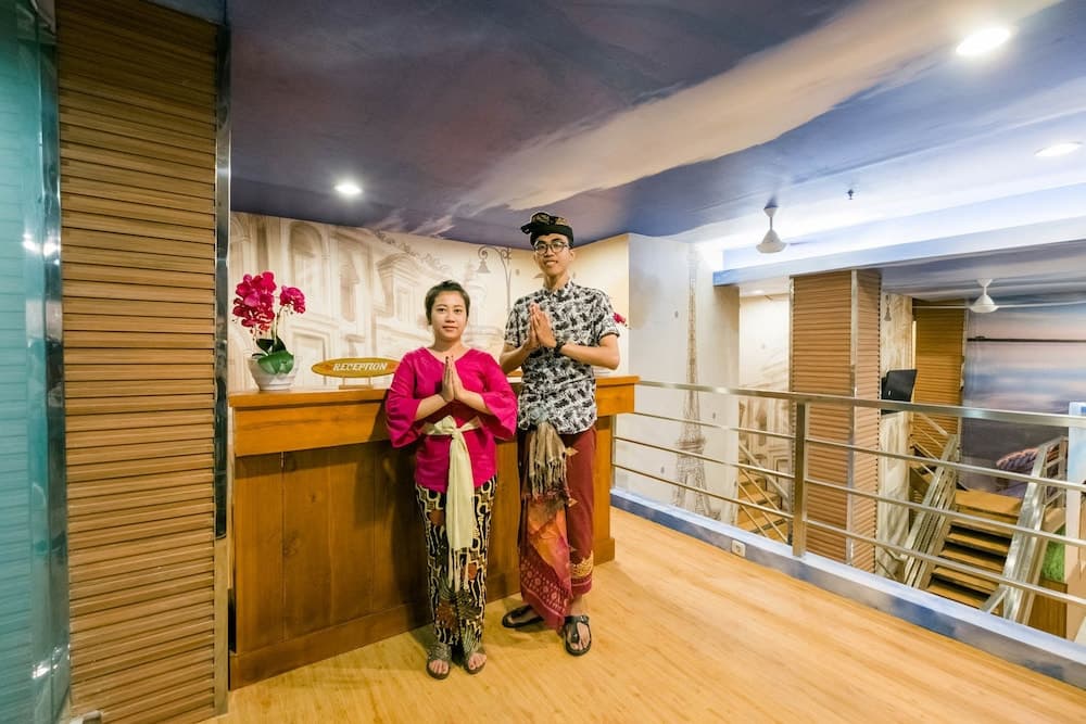 Caroline Hostel - photo 16