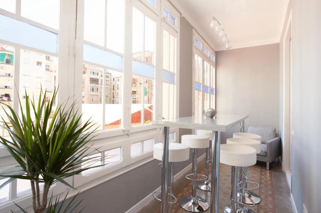 SOFIA 4 · Sofía's Gallery & Bath · Well Priced 6 Pax Spacious Home in Eixample - photo 10