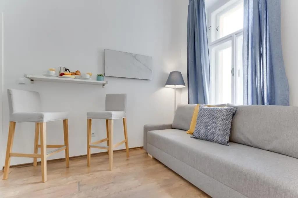 Benatska Apartment - photo 6