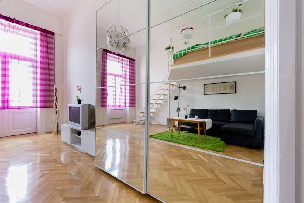 Next Stop Apartment - photo 3