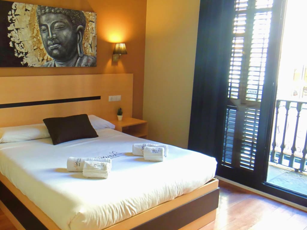 Hostal Live Natura Barcelona - photo 2