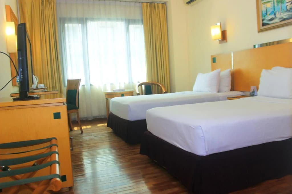 Mega Anggrek Hotel & Convention - photo 5