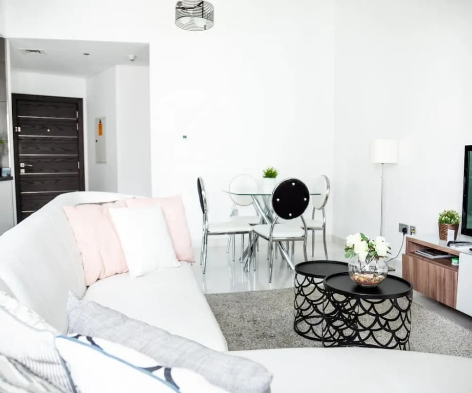 Nasma Luxury Stays - Cayan Tower - photo 4
