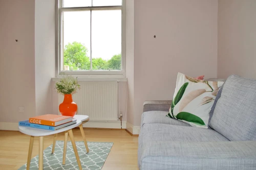 Bright And Spacious 1 Bedroom Flat - photo 7