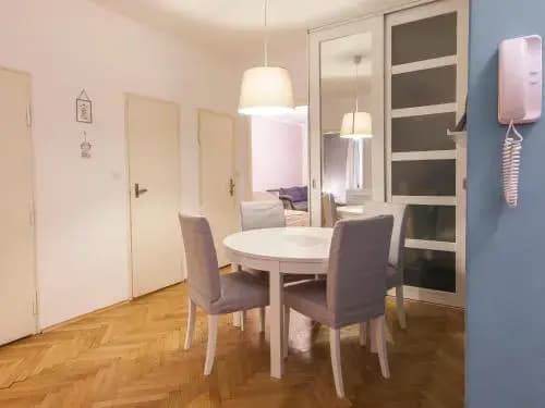 Modern Central Apartment Dlouhá - photo 5