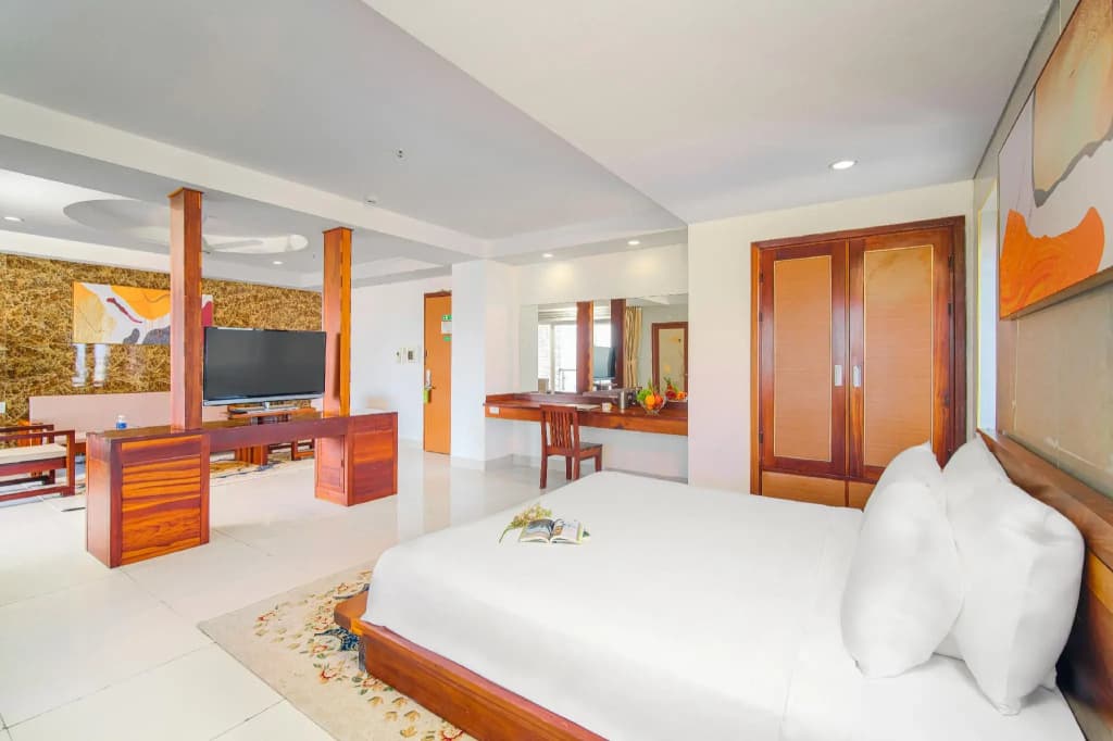 SOCO Hotel - photo 25