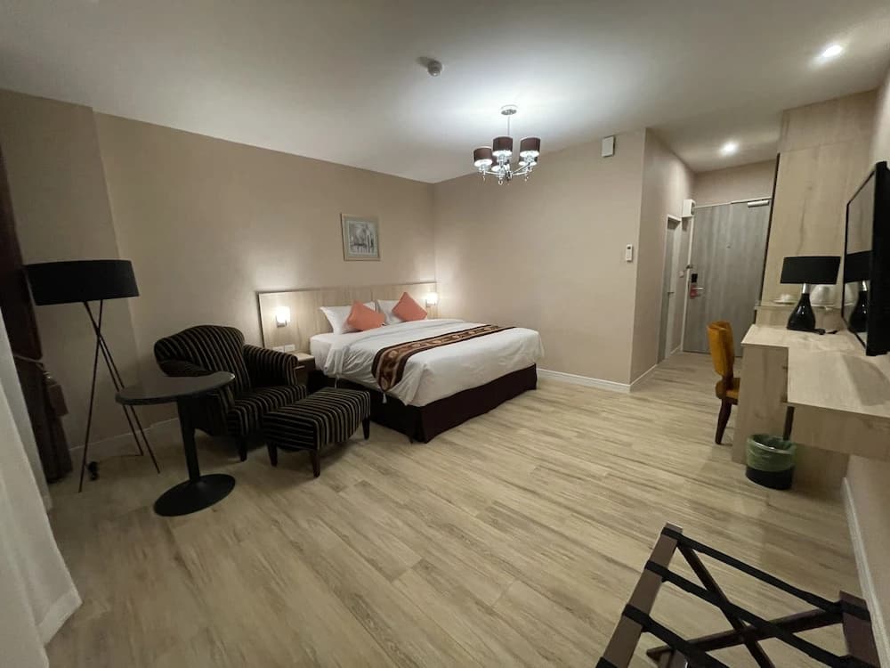 Le Cannes Hotel - photo 7