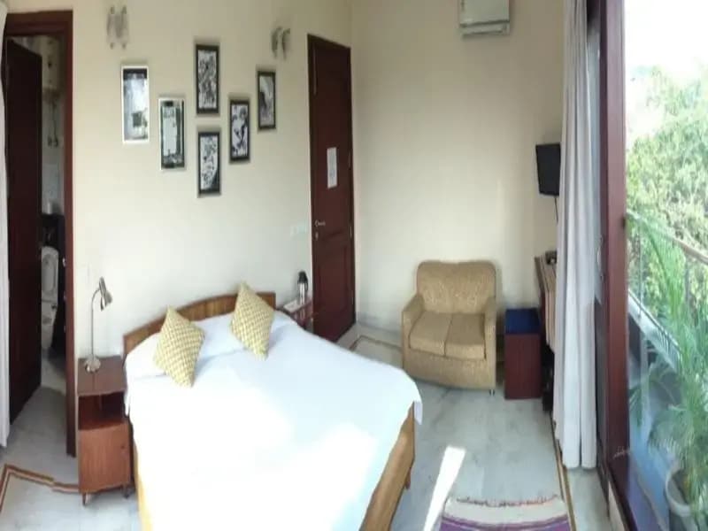 Saket Bed and Breakfast - photo 12