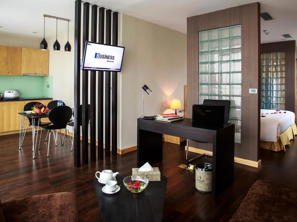 Parkside Sunline Hotel - photo 4
