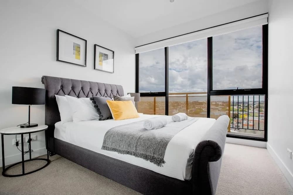 Elegant 2br@footscray Station - photo 3