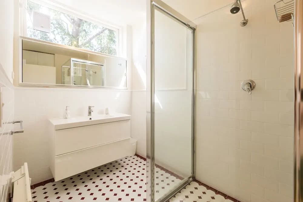 Rosie 2Bdr Stkilda Apartment - photo 1