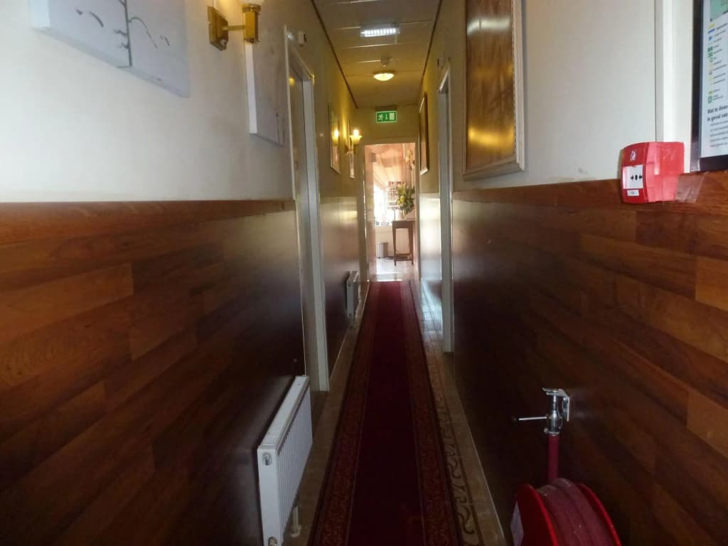 Hotel Isis - photo 16