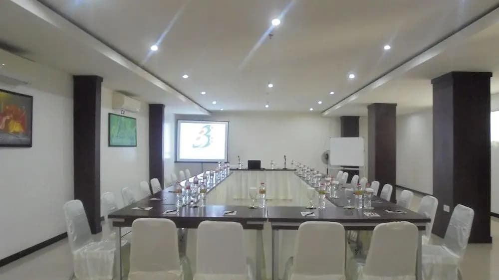 Airy Kuta Simpang Dewa Ruci Griya Anyar 27 Bali - photo 15