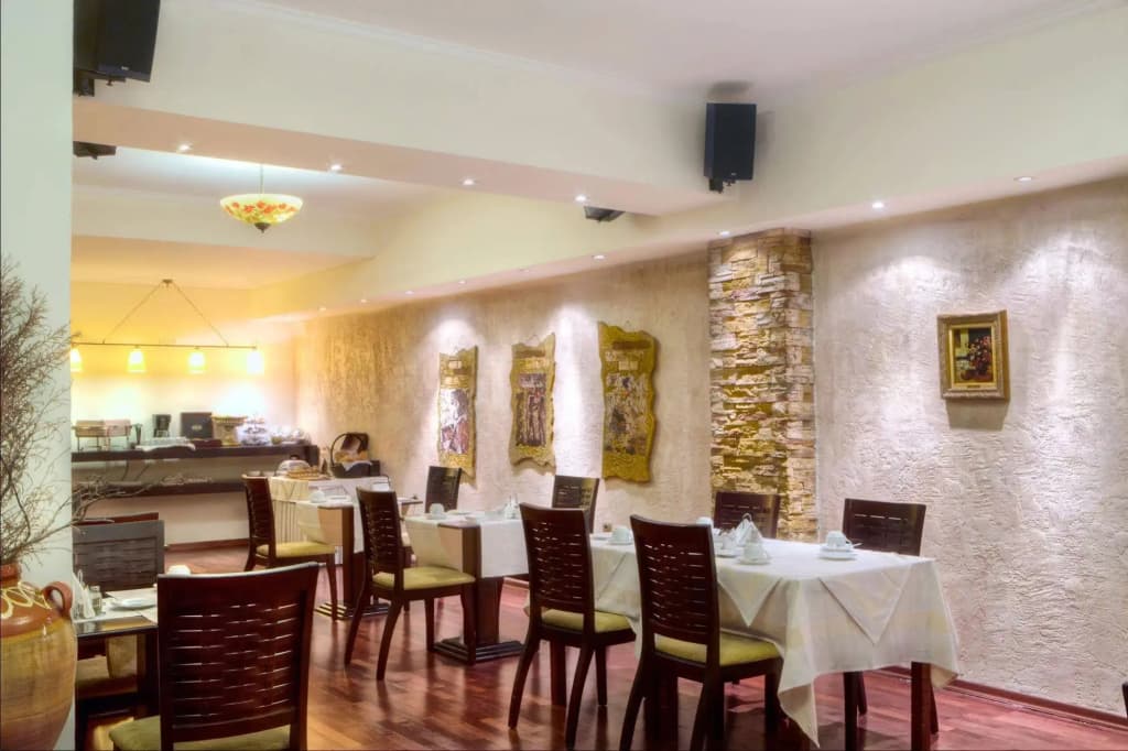Nicola Hotel - photo 12