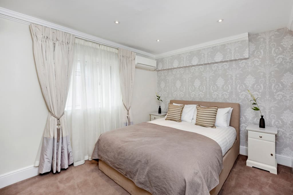 Queensgate Court - photo 17