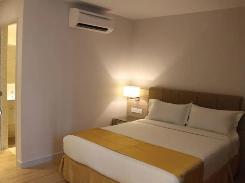 NU Hotel - photo 5