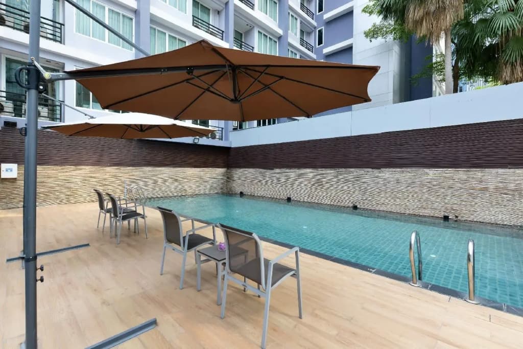 Arize Hotel Sukhumvit - photo 21