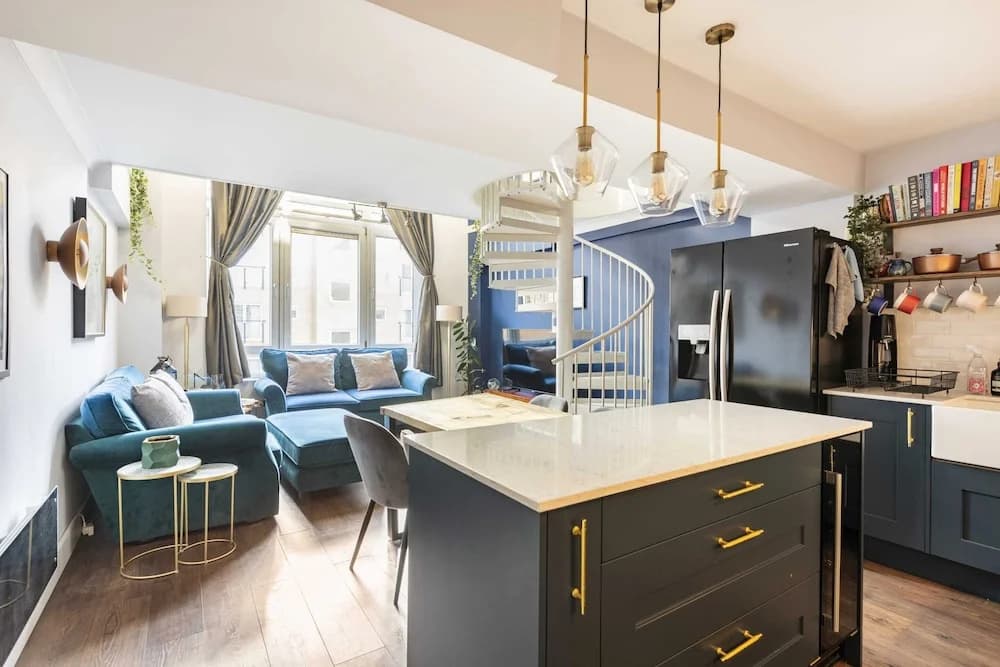 Beautiful One Bed Apartment In East London - photo 4