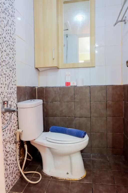 Simply 2BR Green Pramuka City Apartment near Cempaka Putih - photo 8
