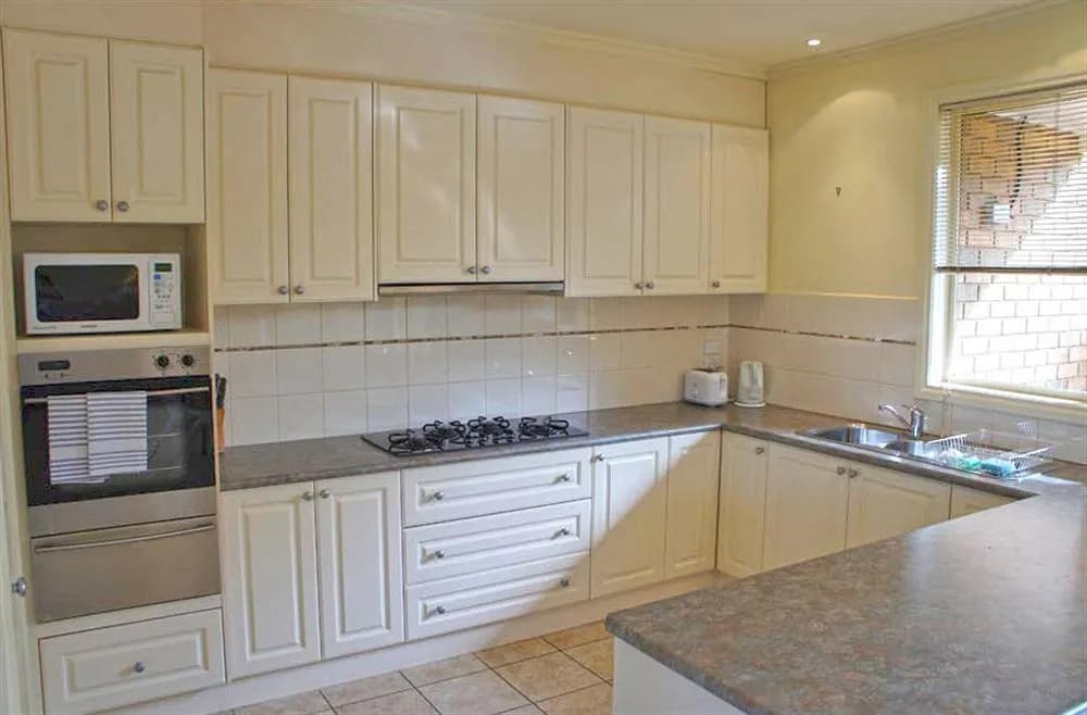 Balcombe Apartments - photo 20
