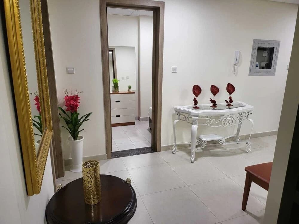401 Luxury 2Bhk Apartment With Maid Room - photo 10