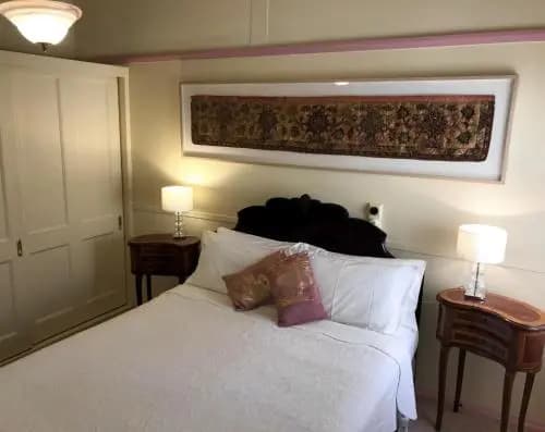 The Chalet Guesthouse And Studio - photo 4