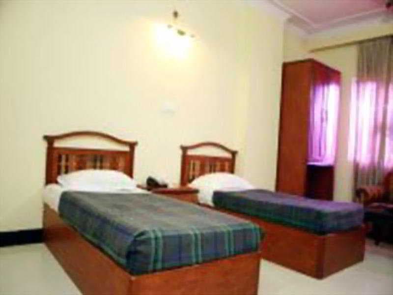 Hotel Red Castle - photo 2