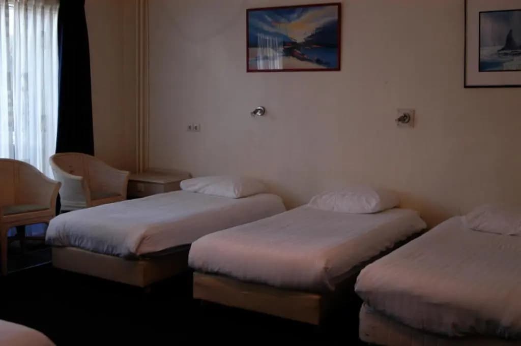 Hotel 83 - photo 2