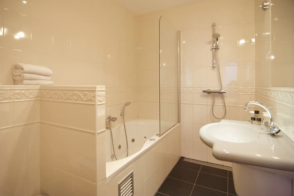 House of Adam Hotel - photo 8