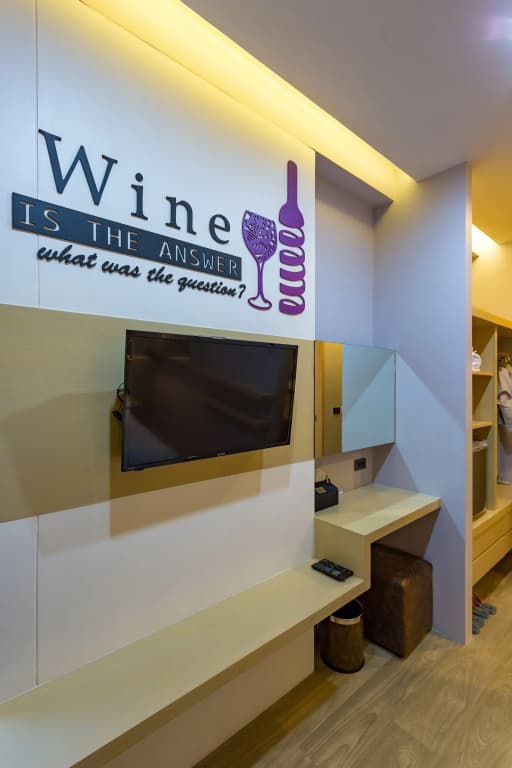 Oneloft Hotel - photo 2