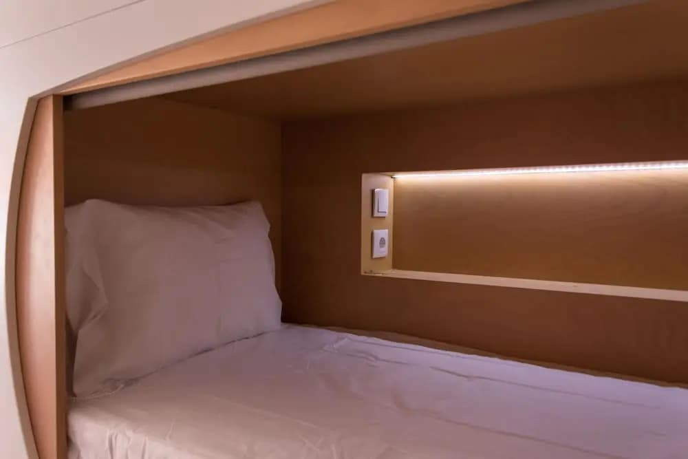 The Mulberry Tree Lisbon Hostel - photo 3