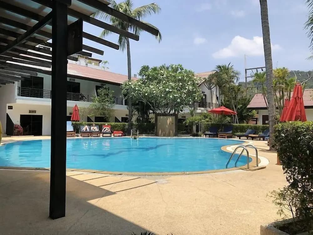 V Beach Resort - photo 12