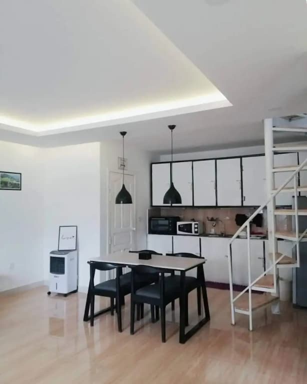 Cat's Hostel - photo 17