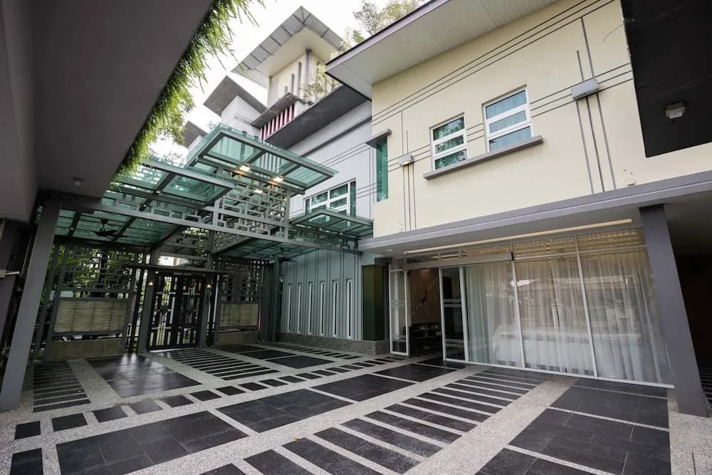 25000sqft Grand Luxe Villa PJ 13BR 42Pax - photo 30